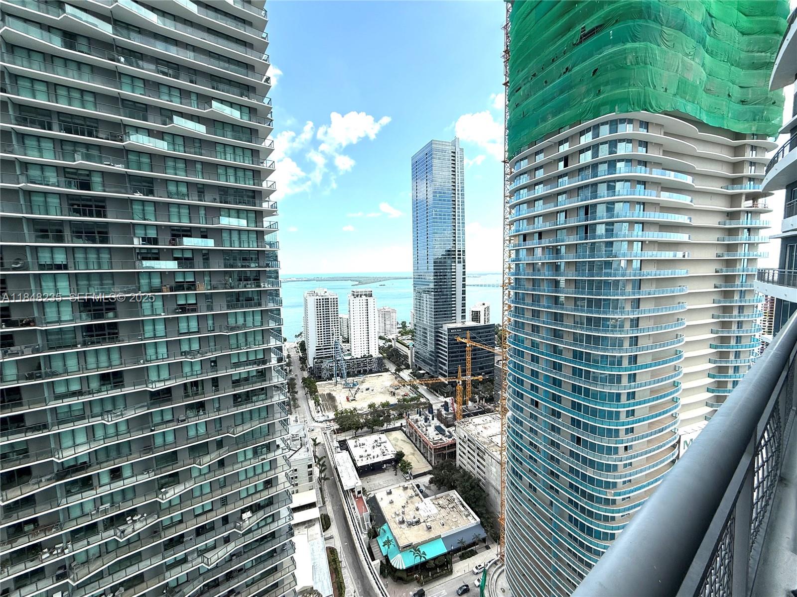 60 Southwest 13th Street, Unit 3408 Miami, FL 33130 - Photo 22 of 27 a picture of city view