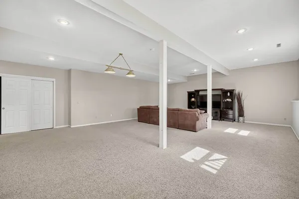 $659,000 | 2919 East 44th Court, Davenport, IA 52807