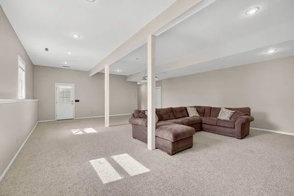 $659,000 | 2919 East 44th Court, Davenport, IA 52807