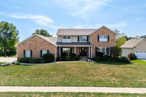 $659,000 | 2919 East 44th Court, Davenport, IA 52807