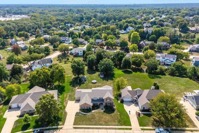 $669,000 | 2919 East 44th Court, Davenport, IA 52807