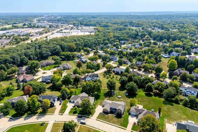 $669,000 | 2919 East 44th Court, Davenport, IA 52807