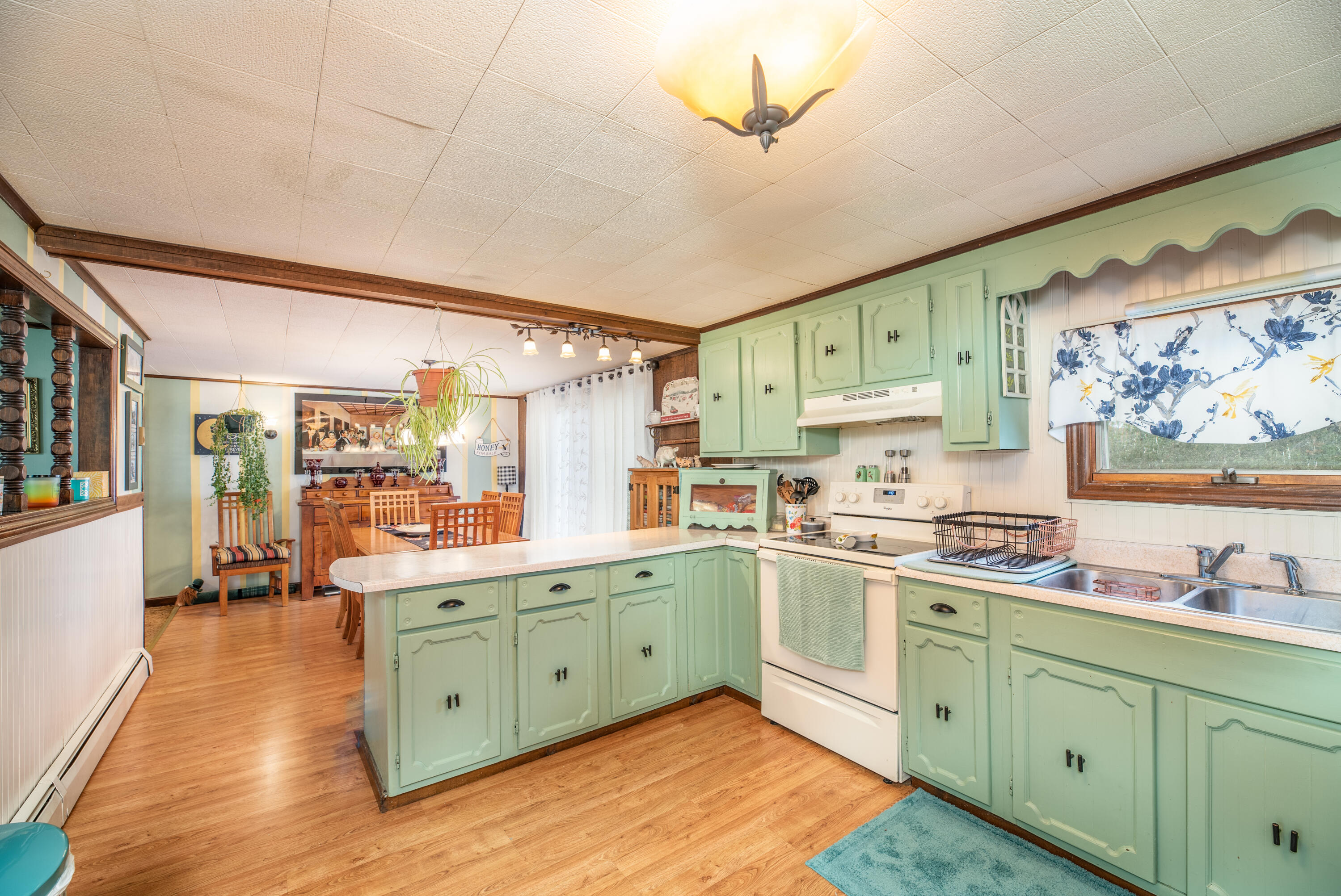 540-542 Garland Road Dexter, ME 04930 - Photo 10 of 33 Interior13