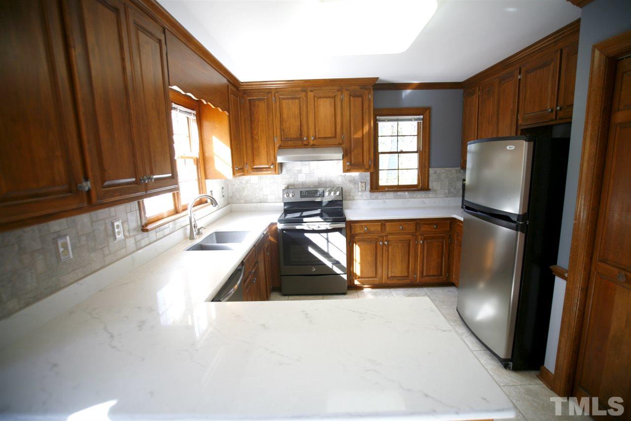 5609 Millrace Trail Raleigh, NC 27606 - Photo 3 of 28 Gallery Image 3