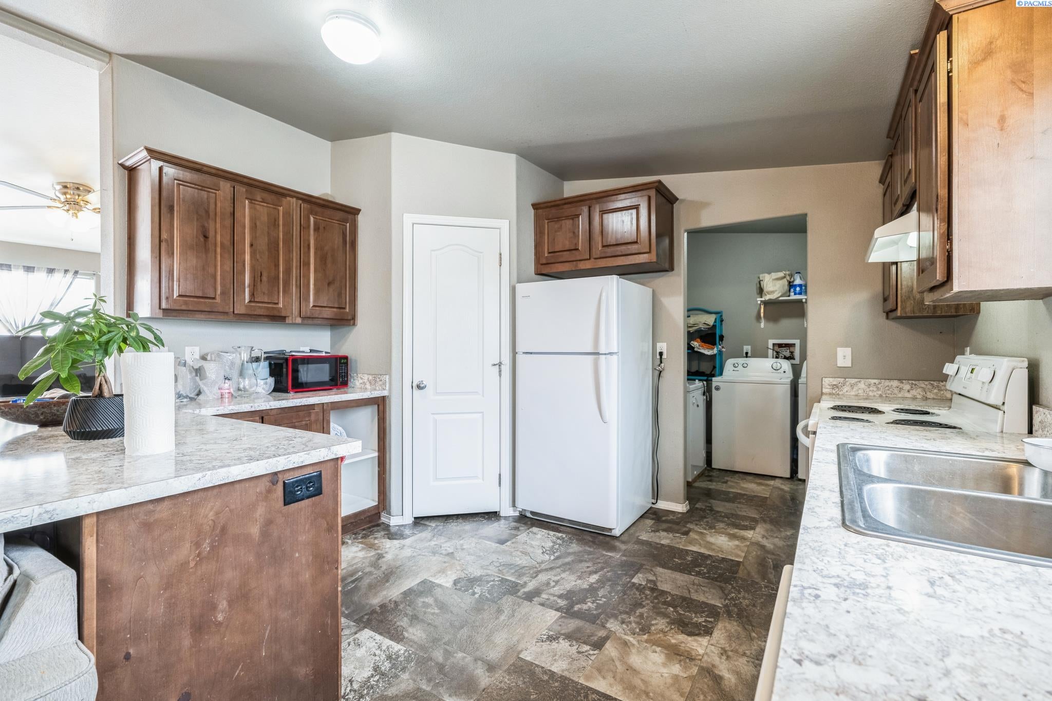 200802 East Game Farm Road Kennewick, WA 99337 - Photo 42 of 42 Gallery Image 42