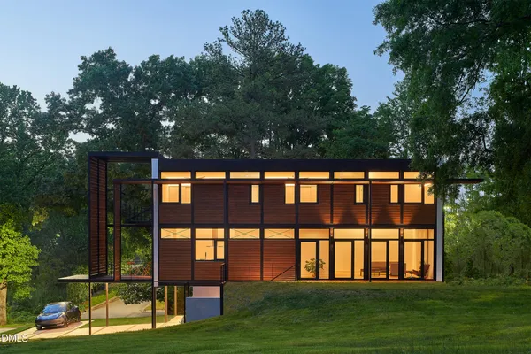 $1,750,000 | 922 Tower Street, Raleigh, NC 27607