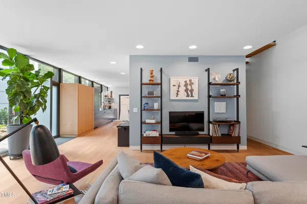 $1,750,000 | 922 Tower Street, Raleigh, NC 27607