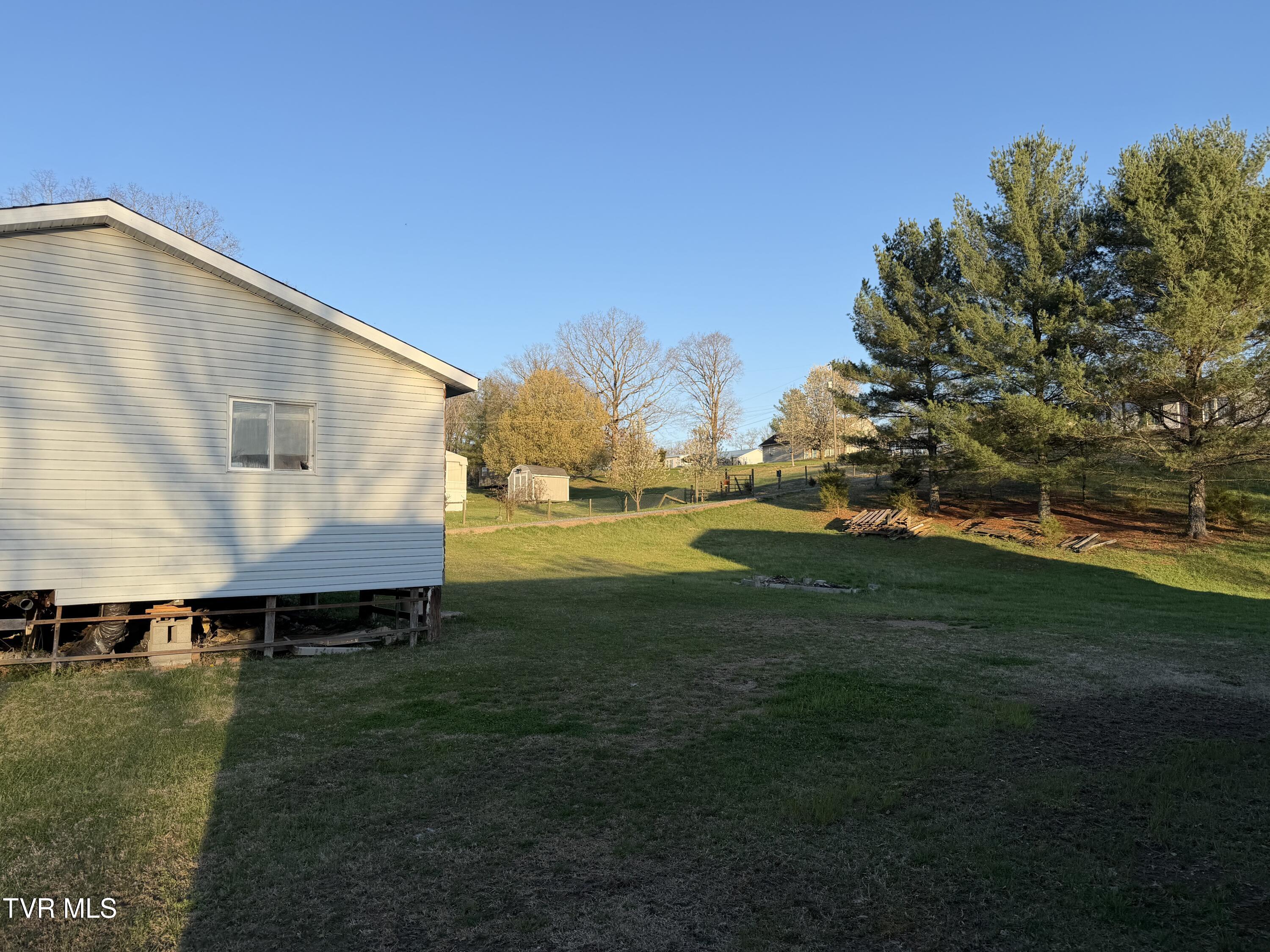 3234 Wil Rho Circle Kingsport, TN 37660 - Photo 7 of 13 IMG_7005