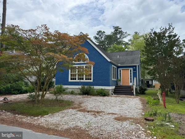 $750,000 | 647 Evans Avenue, Bethany Beach, DE 19930