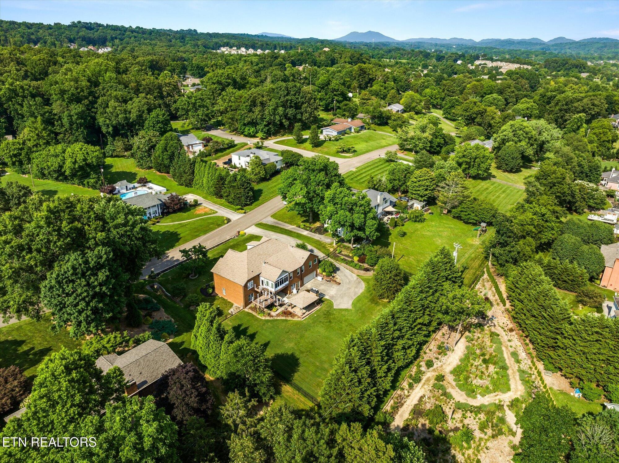 4605 Simona Road Knoxville, TN 37918 - Photo 53 of 55