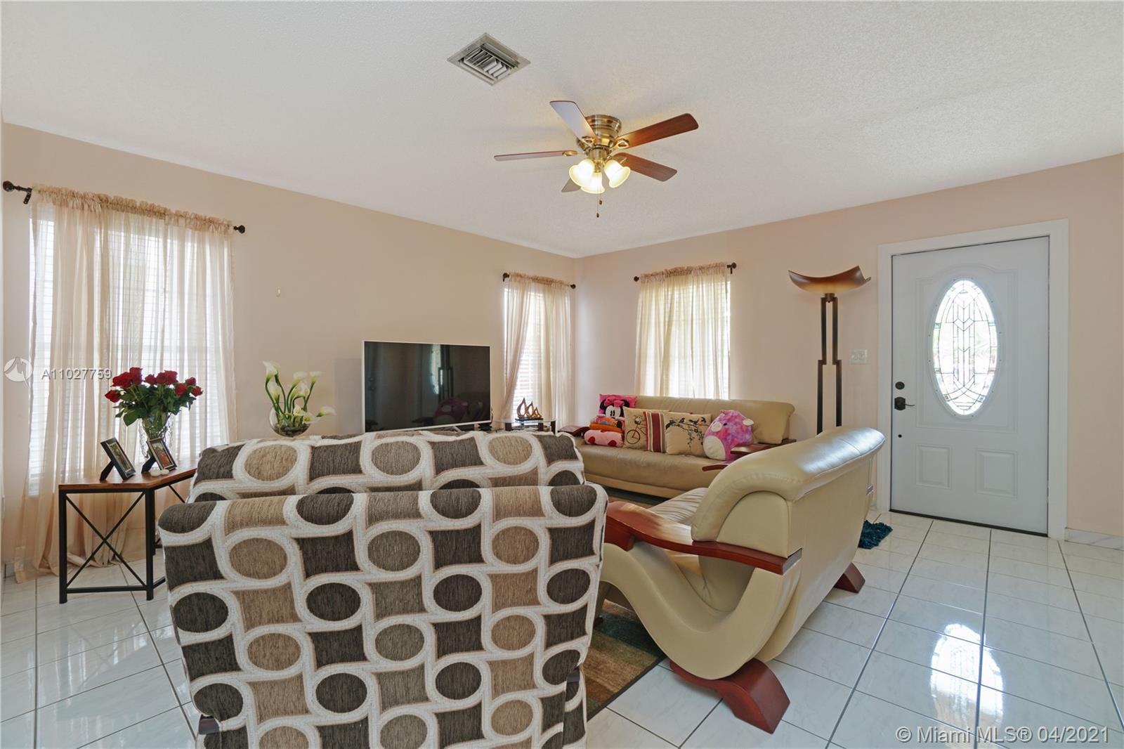 14674 Southwest 128th Court Road Miami, FL 33186 - Photo 13 of 48 Gallery Image 13
