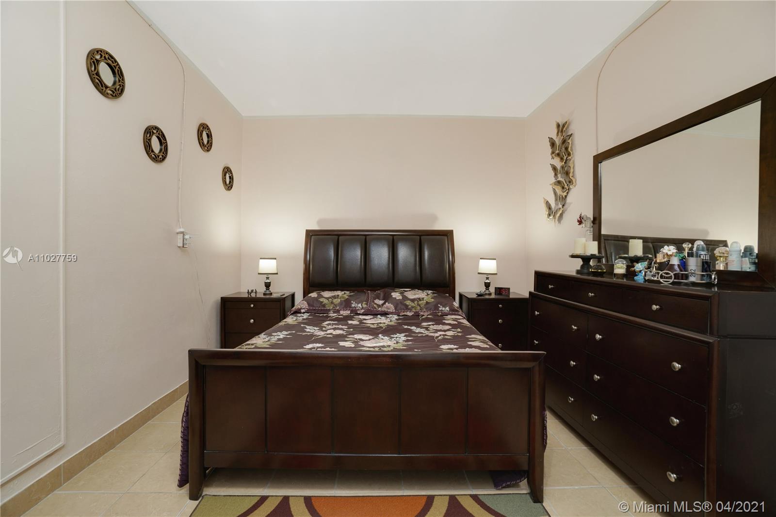 14674 Southwest 128th Court Road Miami, FL 33186 - Photo 19 of 48 Gallery Image 19