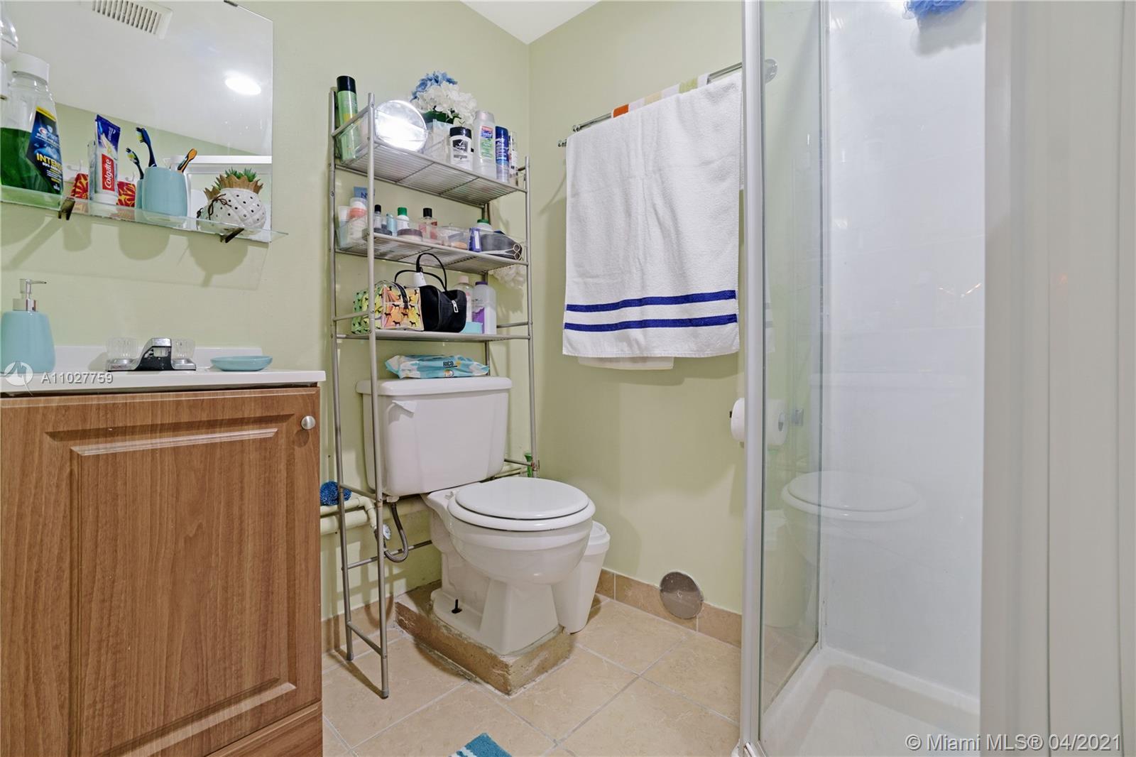 14674 Southwest 128th Court Road Miami, FL 33186 - Photo 21 of 48 Gallery Image 21