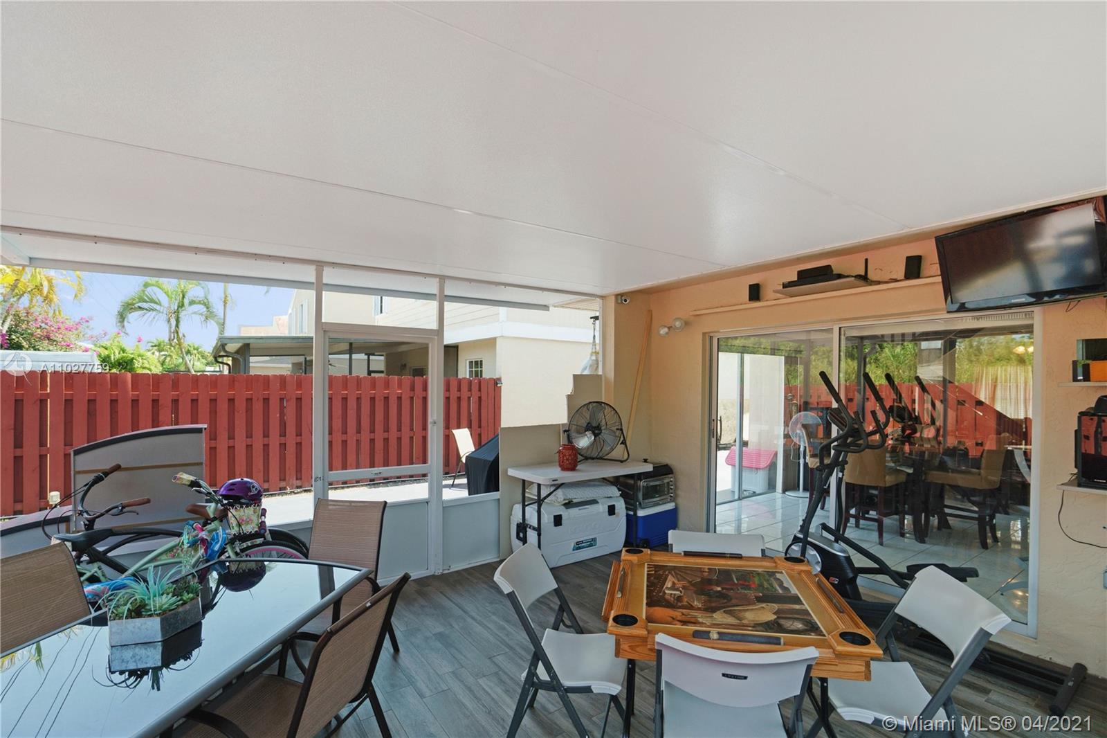 14674 Southwest 128th Court Road Miami, FL 33186 - Photo 8 of 48 Gallery Image 8
