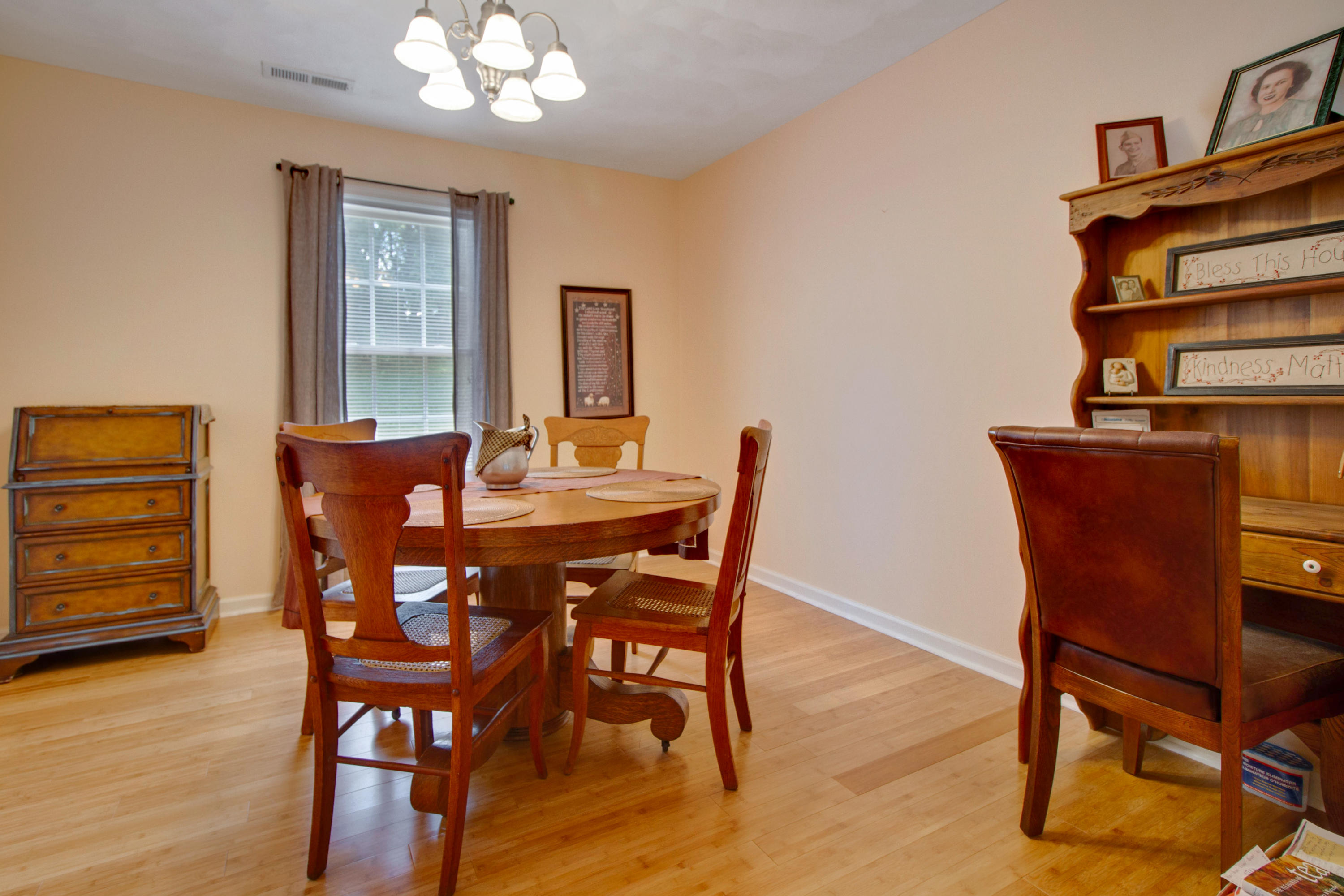 680 Republic Road Christiansburg, VA 24073 - Photo 13 of 29 14