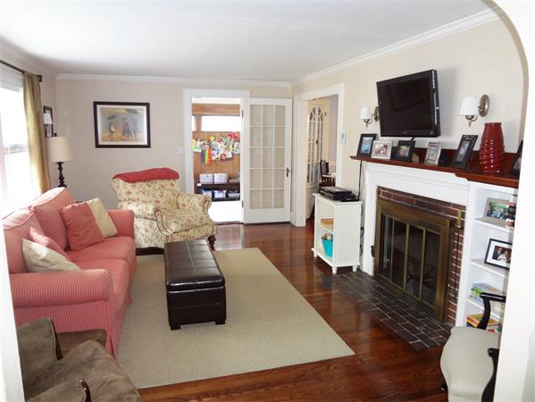 16 Newcomb Road Stoneham, MA 02180 - Photo 8 of 23 Gallery Image 8