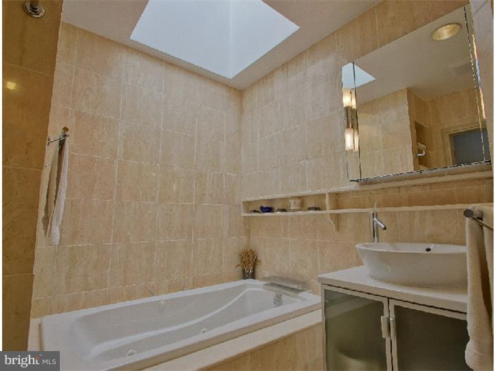 2222 Locust Street Philadelphia, PA 19103 - Photo 13 of 17