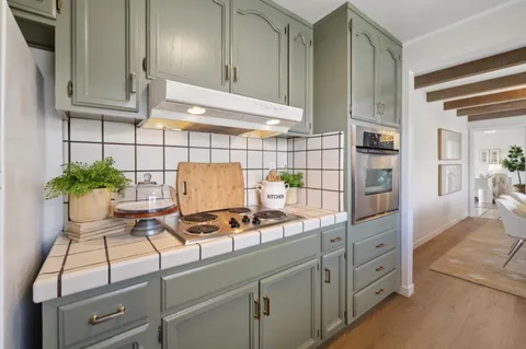 $2,998,000 | 836 Bauer Court, San Carlos, CA 94070