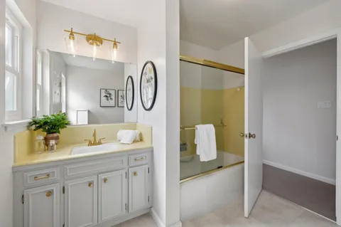 $2,998,000 | 836 Bauer Court, San Carlos, CA 94070