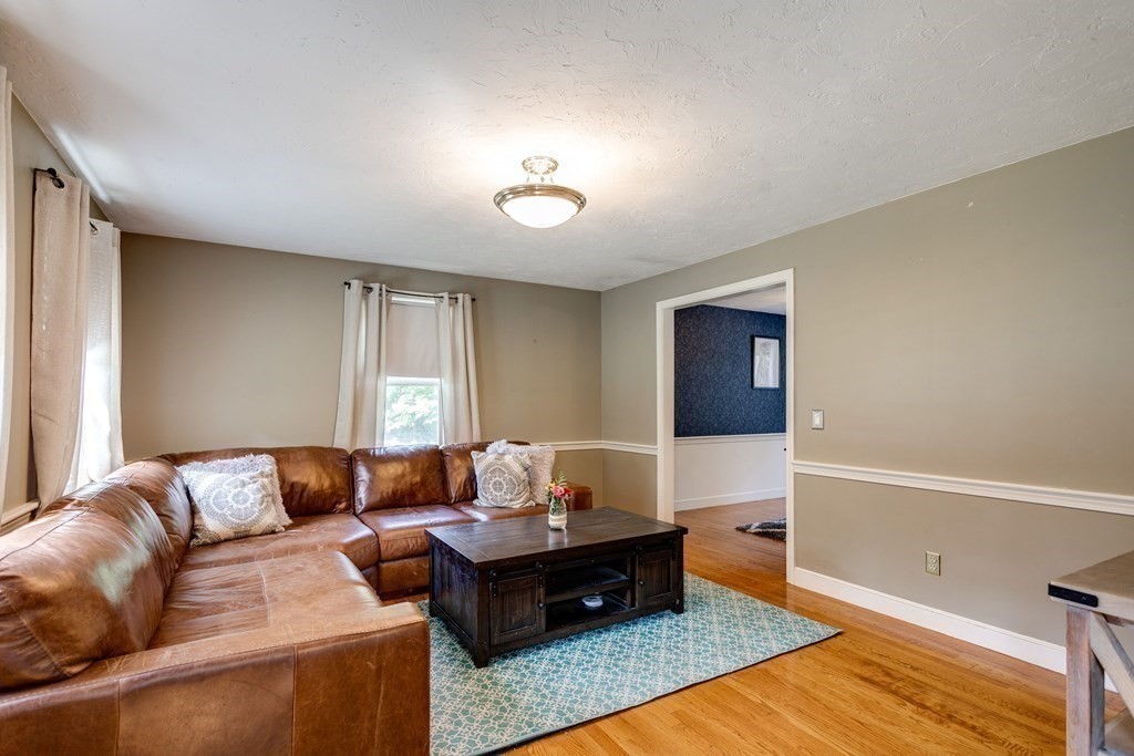 36 Johnson Road Sutton, MA 01590 - Photo 12 of 24 Gallery Image 12