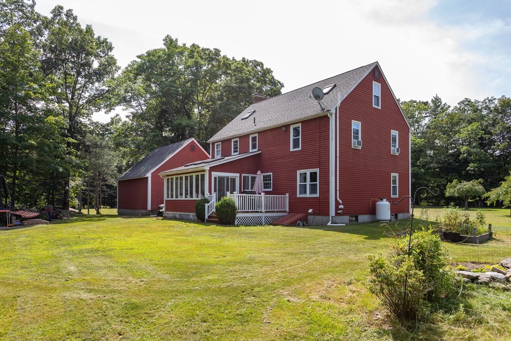 36 Johnson Road Sutton, MA 01590 - Photo 6 of 24 Gallery Image 6