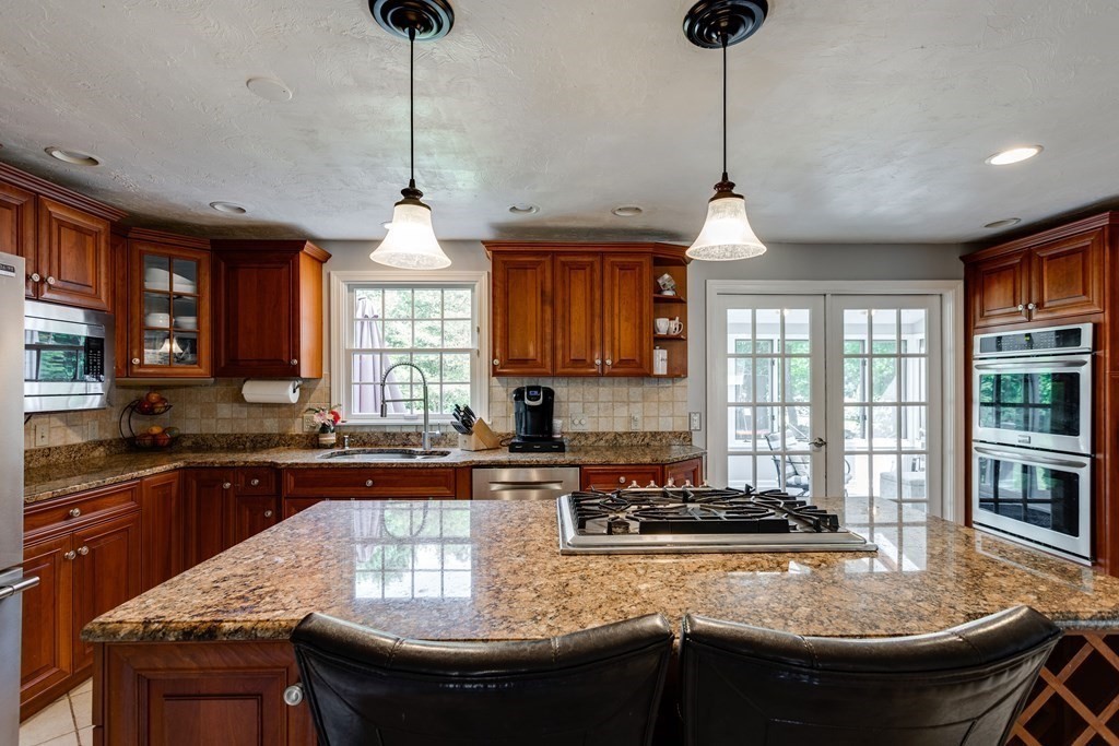 36 Johnson Road Sutton, MA 01590 - Photo 8 of 24 Gallery Image 8
