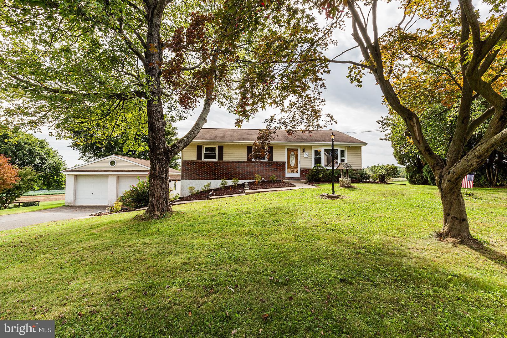 252 Brenneman Road Lancaster, PA 17603 - Photo 1 of 42 Gallery Image 1