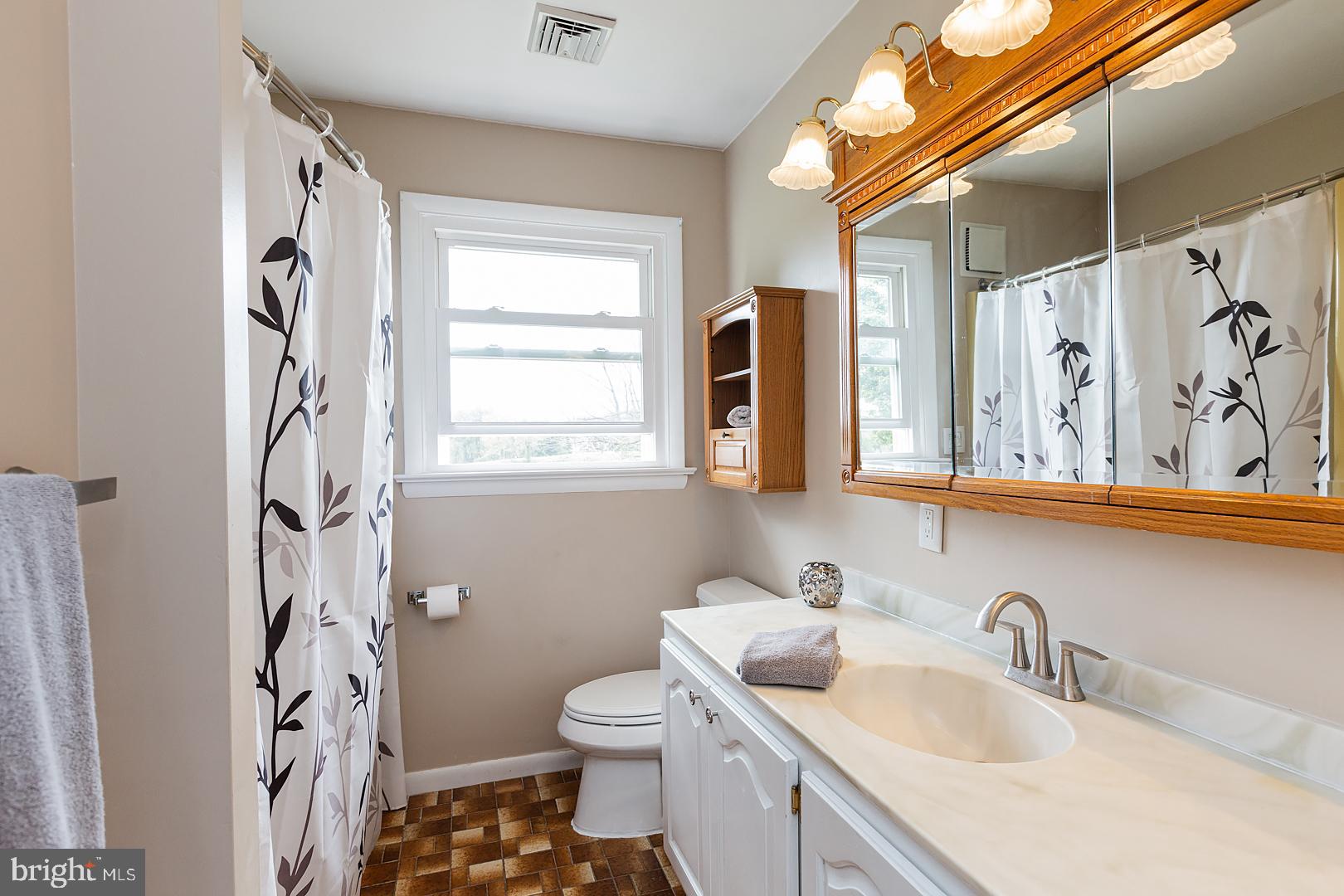 252 Brenneman Road Lancaster, PA 17603 - Photo 15 of 42 Gallery Image 15