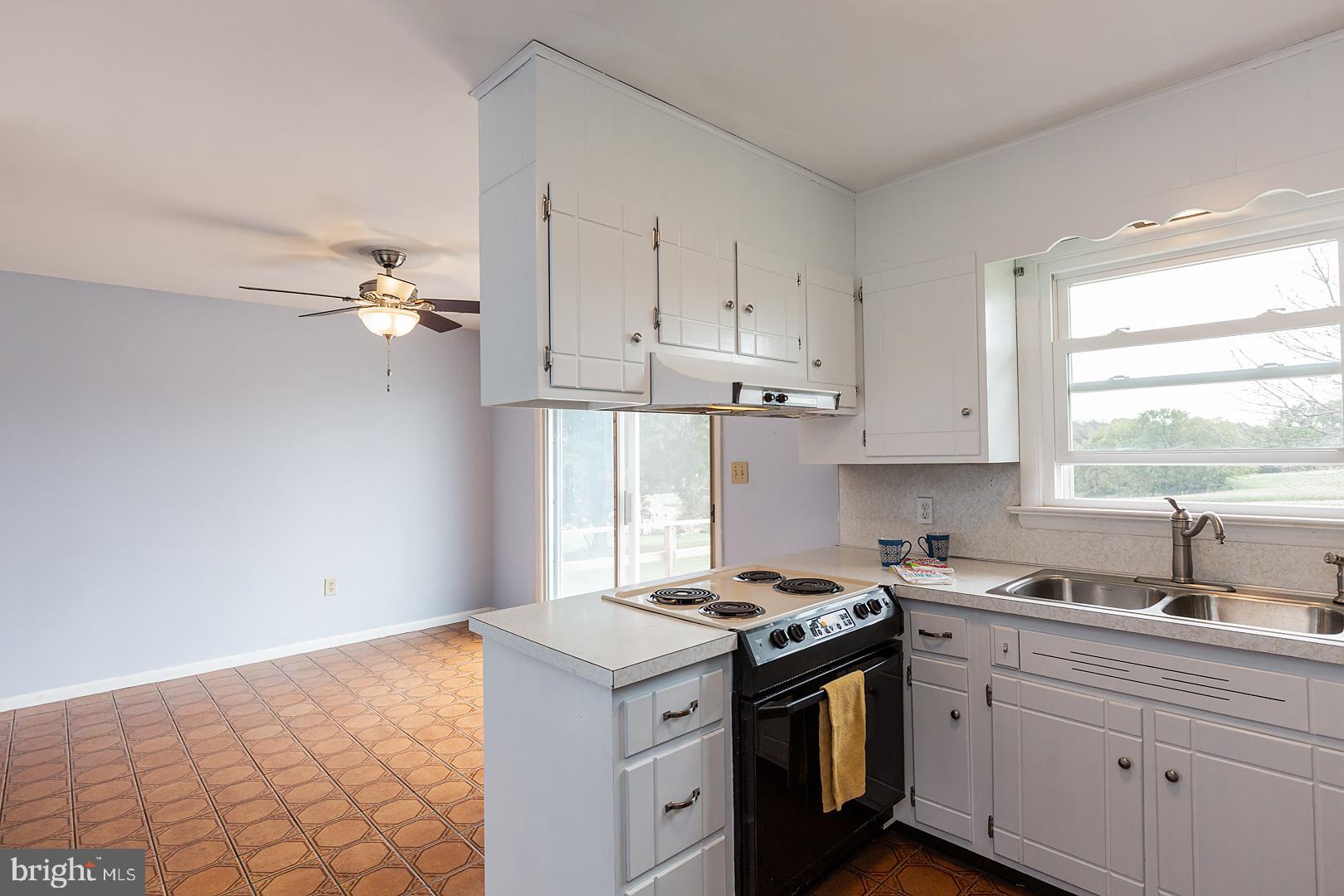 252 Brenneman Road Lancaster, PA 17603 - Photo 10 of 42 Gallery Image 10