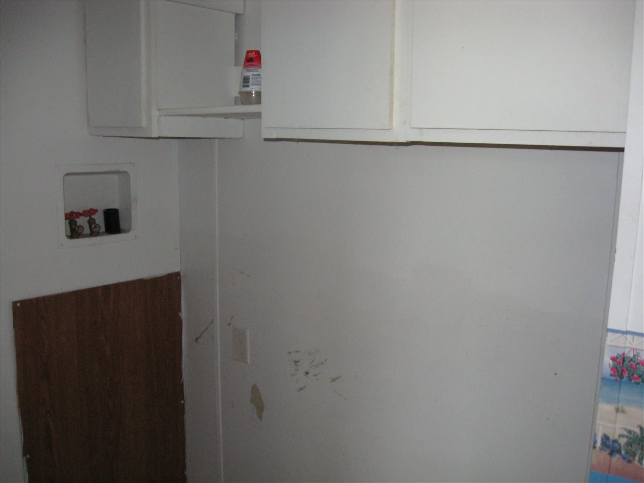 925 C Micro Road West Micro, NC 27555 - Photo 7 of 12 Laundry is in the hall. Washer and dryer hookups. Laundry