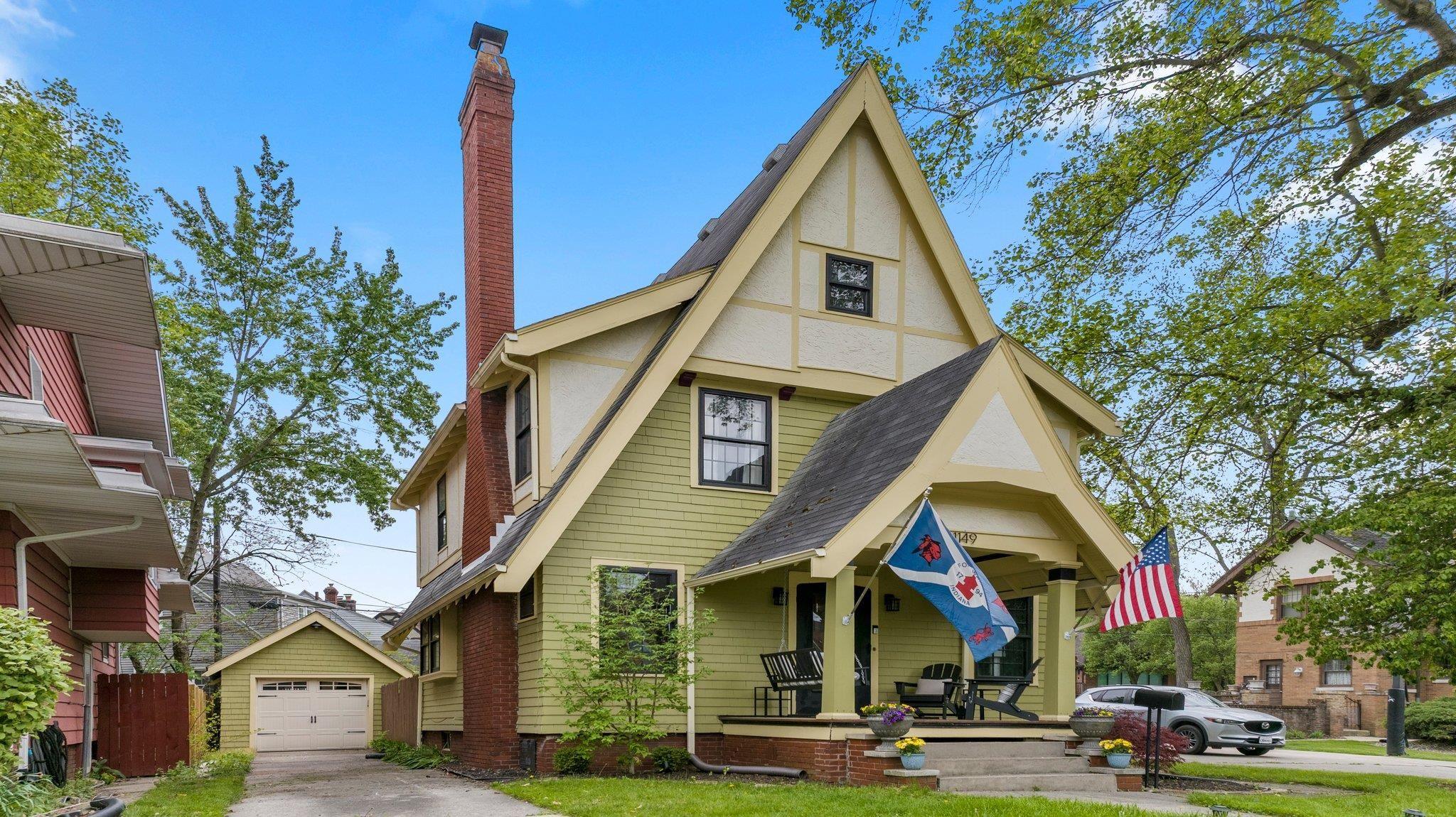 1149 Westover Road Fort Wayne, IN 46807 - Photo 1 of 33