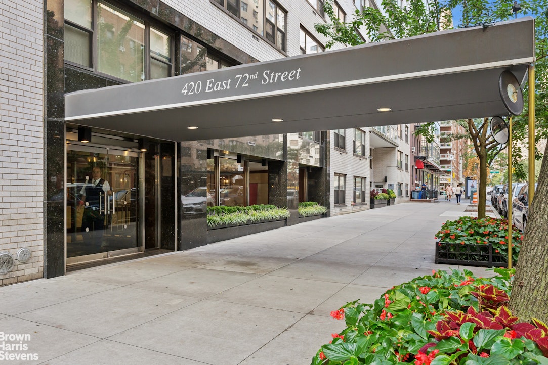 420 East 72nd Street, Unit 17F Manhattan, NY 10021 - Photo 12 of 13