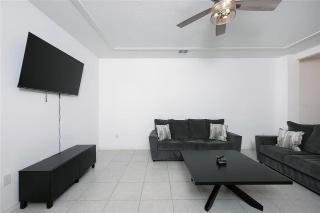 $279,000 | 6256 Camino Drive, Apollo Beach, FL 33572