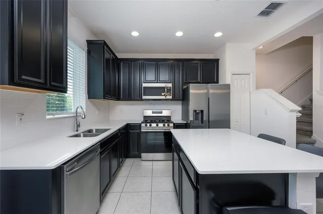 $279,000 | 6256 Camino Drive, Apollo Beach, FL 33572