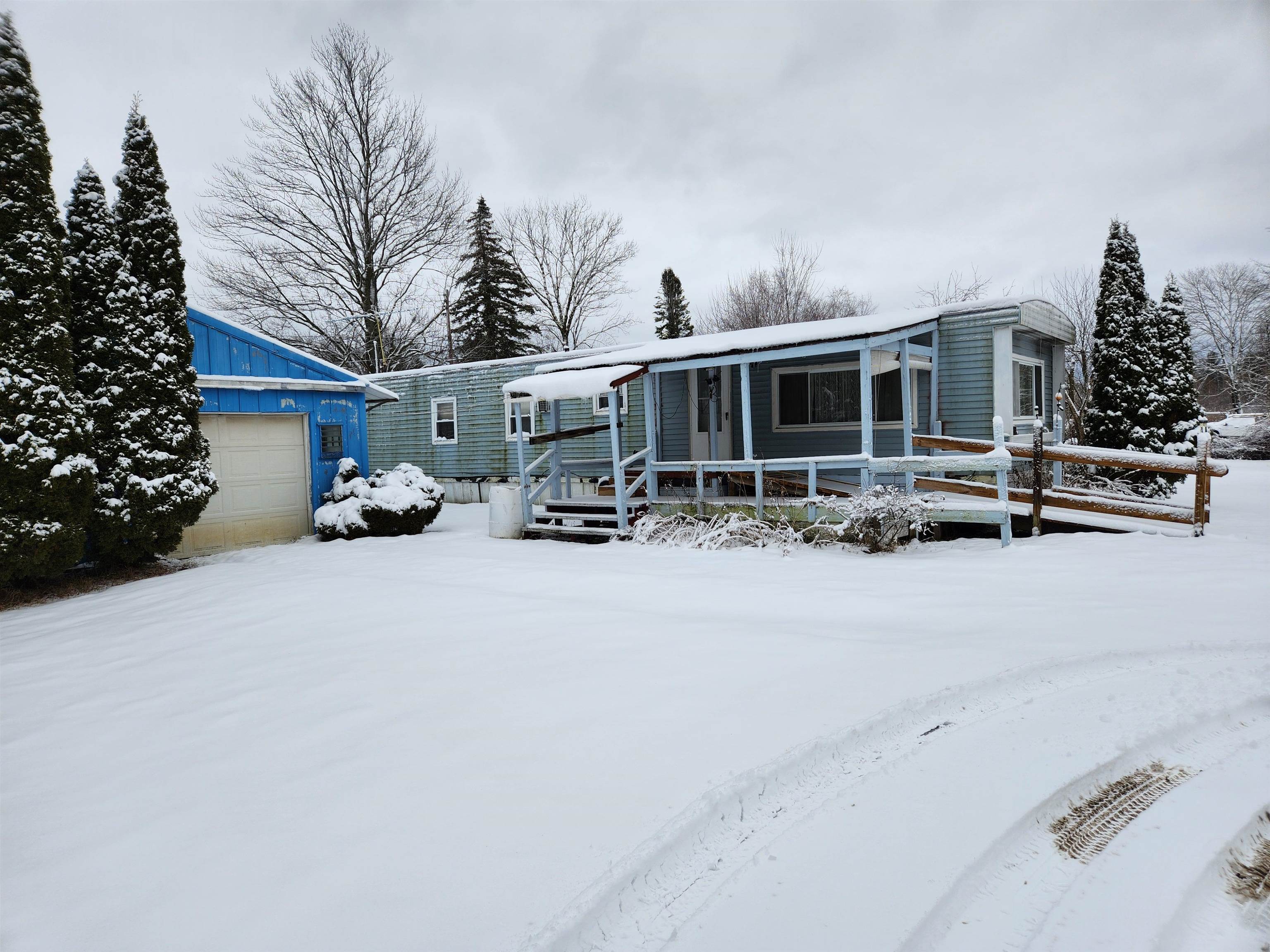 3605 Pierson Road Standish, MI 48658 - Photo 1 of 15