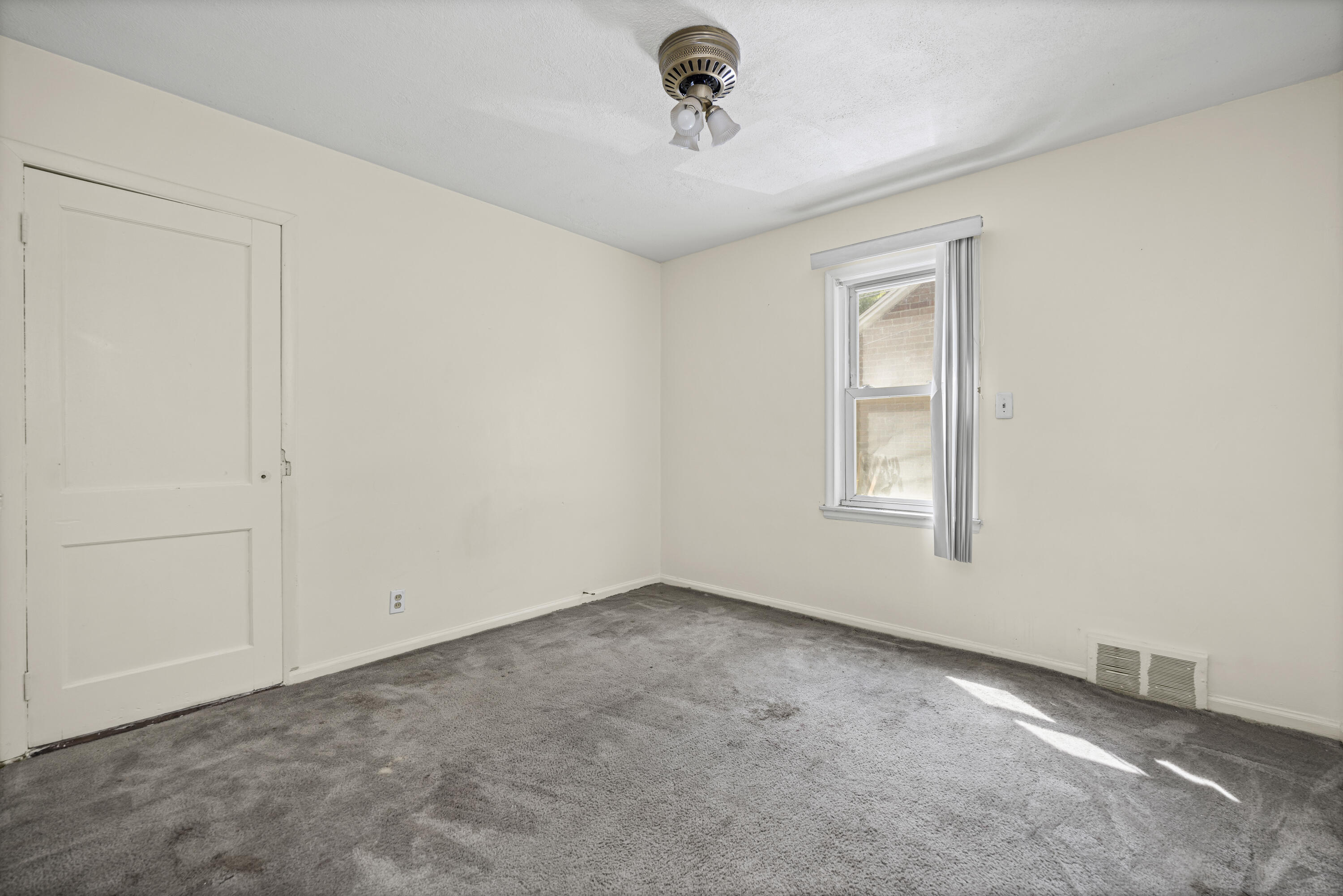 11090 St Patrick Avenue Detroit, MI 48205 - Photo 22 of 36 017- 11090 Saint Patrick - OnDemandPix P