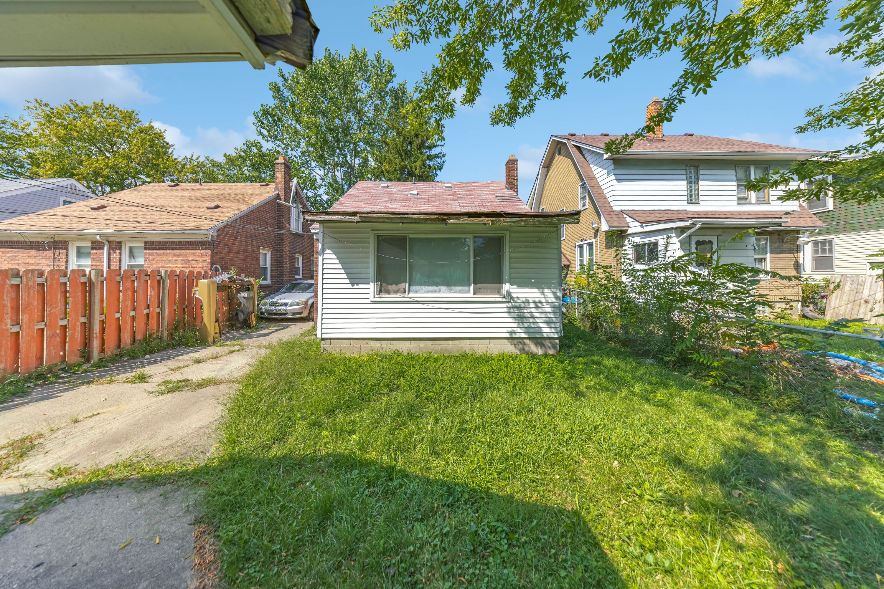 11090 St Patrick Avenue Detroit, MI 48205 - Photo 4 of 36 037 - 11090 Saint Patrick - OnDemandPixP