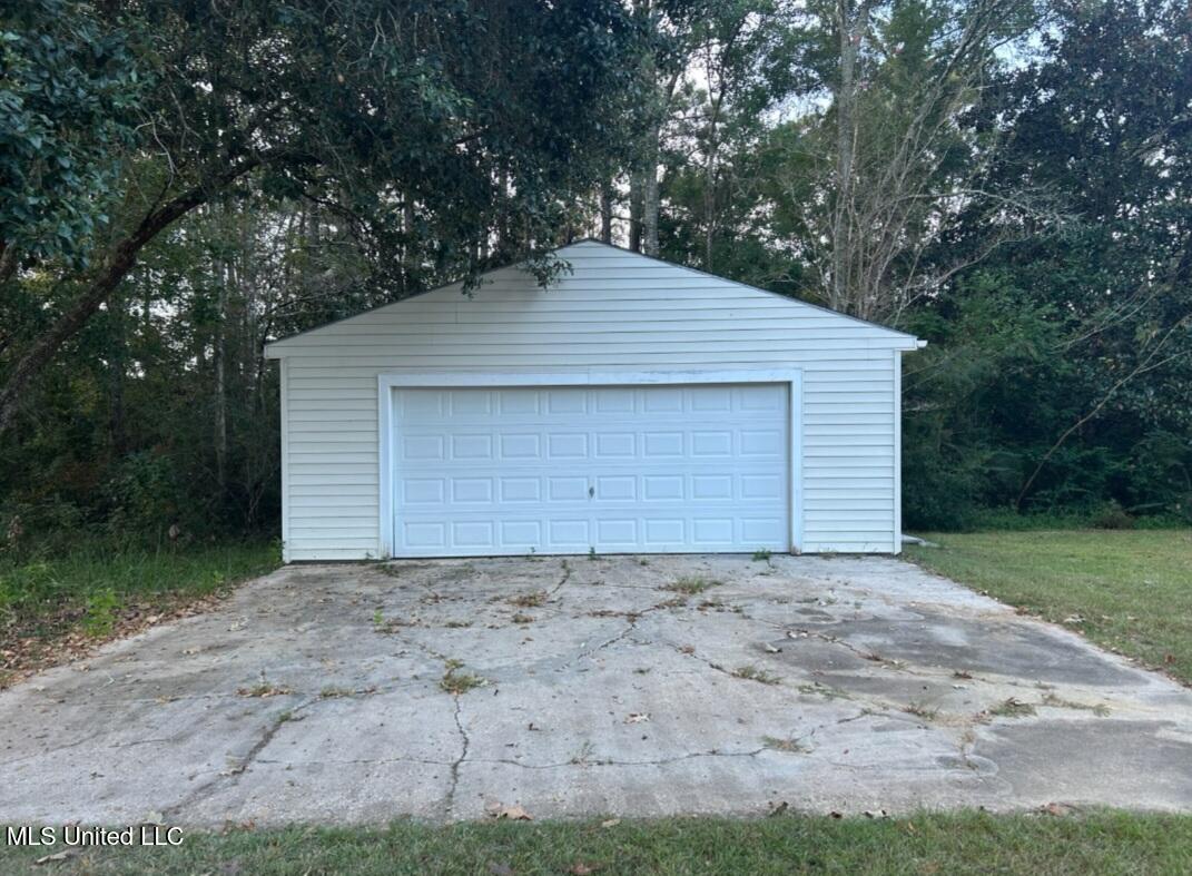 2513 Fairley Road Gautier, MS 39553 - Photo 26 of 28 1000027750
