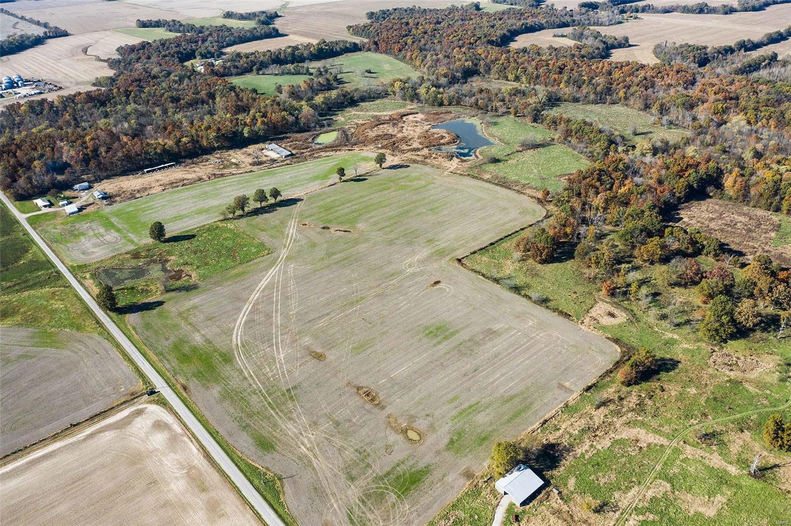 6111 Quail Run Road Salem, IL 62881 - Photo 11 of 65