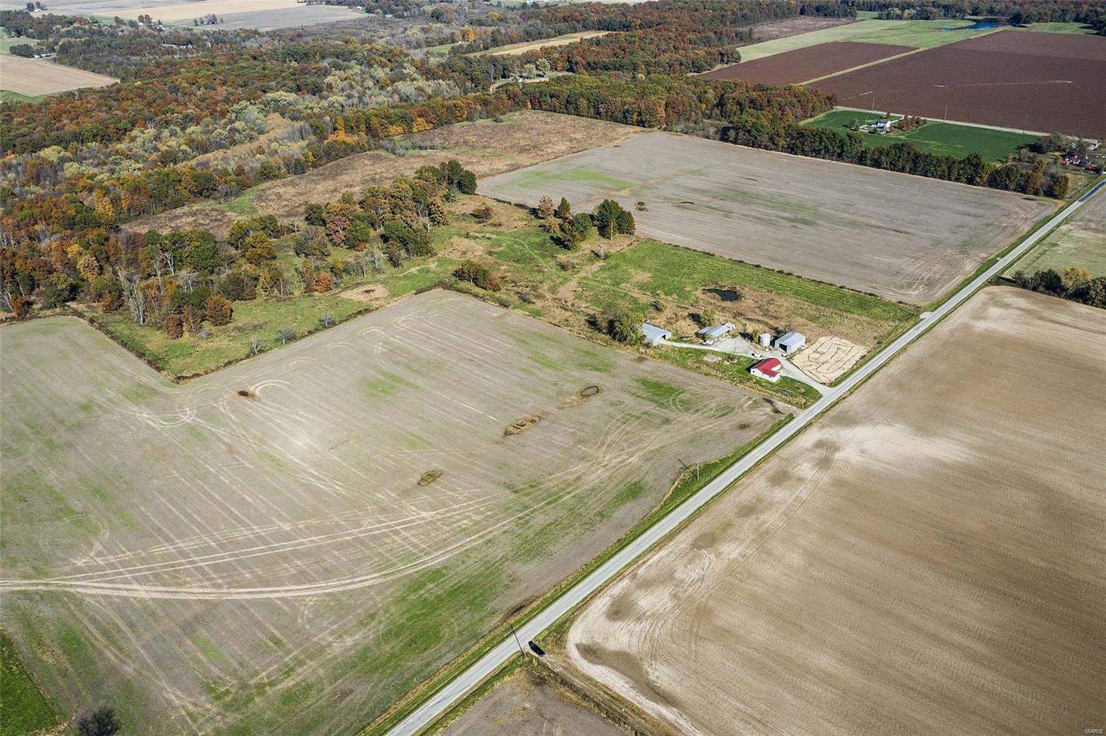 6111 Quail Run Road Salem, IL 62881 - Photo 16 of 65
