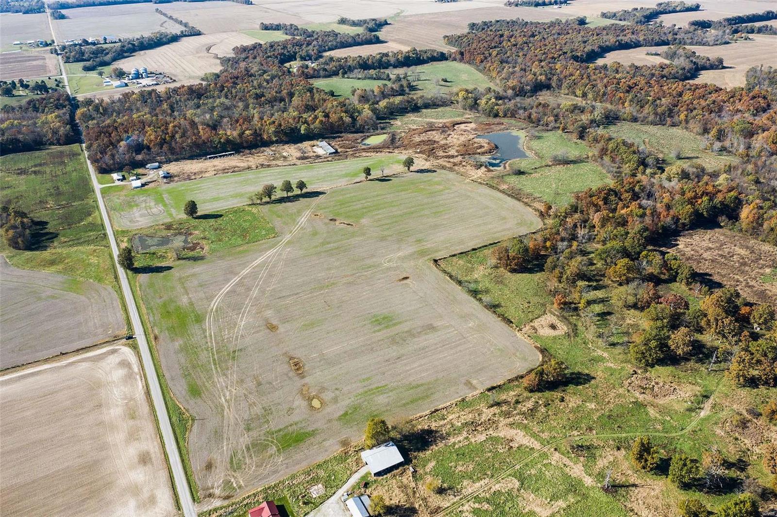 6111 Quail Run Road Salem, IL 62881 - Photo 10 of 65