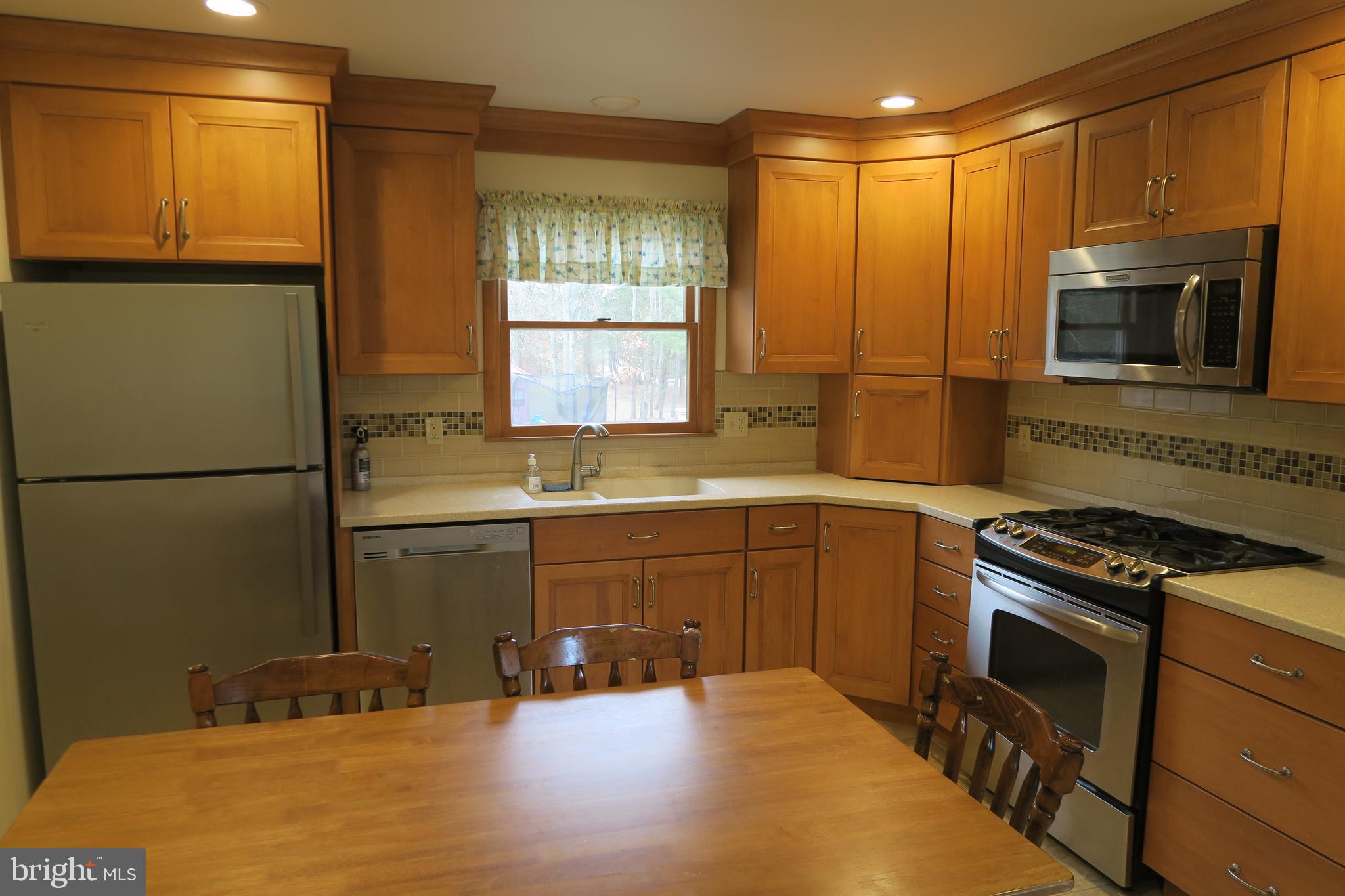 864 Monmouth Road Cream Ridge, NJ 08514 - Photo 11 of 29