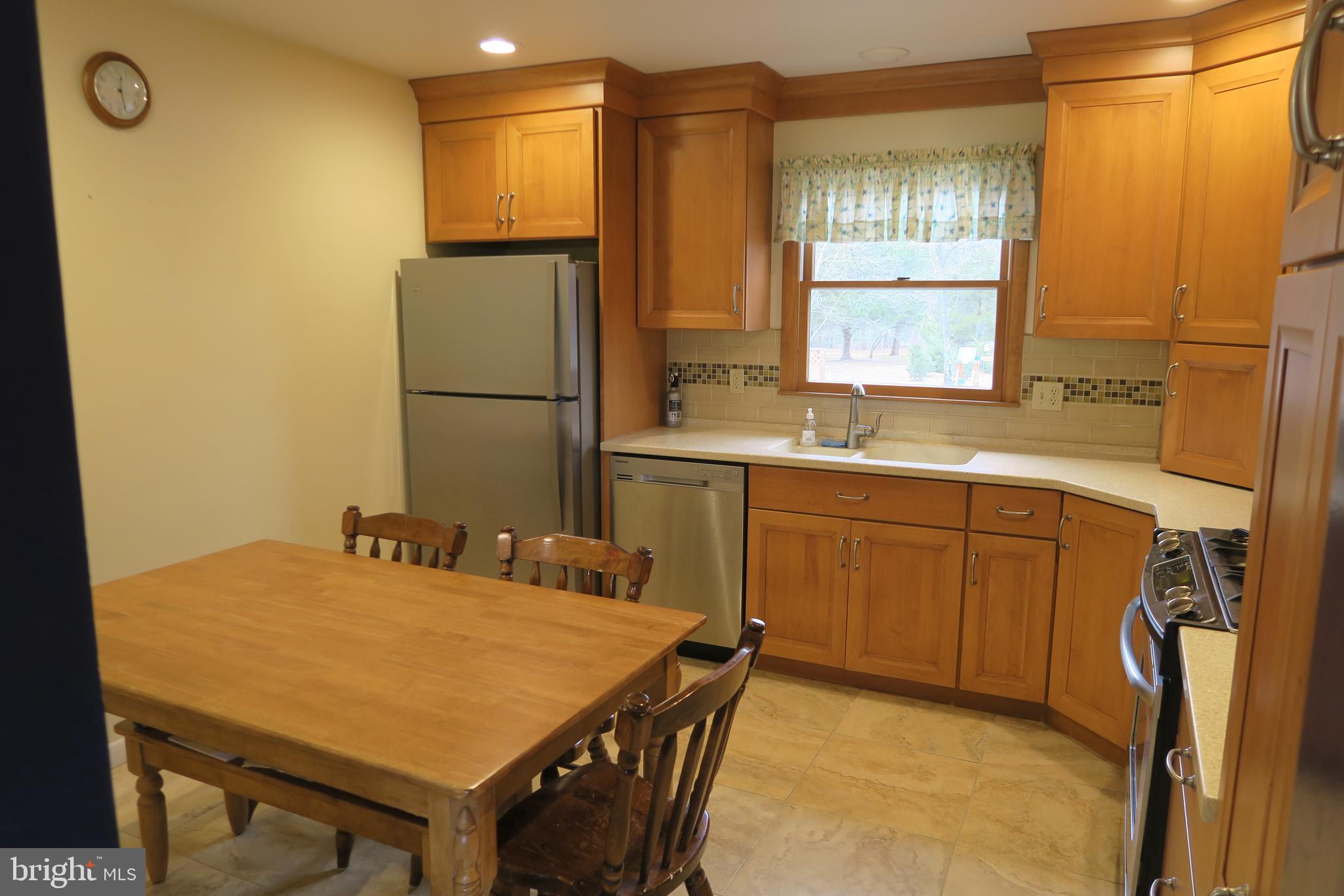 864 Monmouth Road Cream Ridge, NJ 08514 - Photo 12 of 29