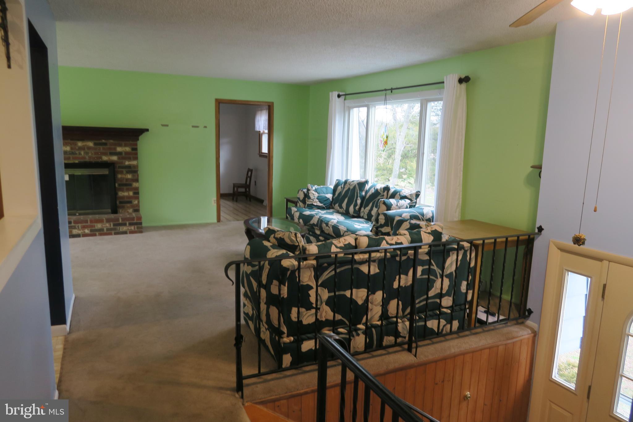 864 Monmouth Road Cream Ridge, NJ 08514 - Photo 6 of 29