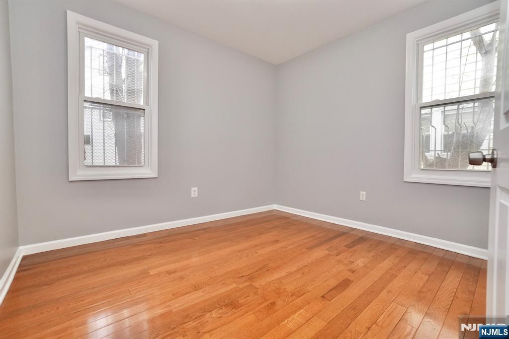 151 Vermont Avenue Newark, NJ 07106 - Photo 17 of 22