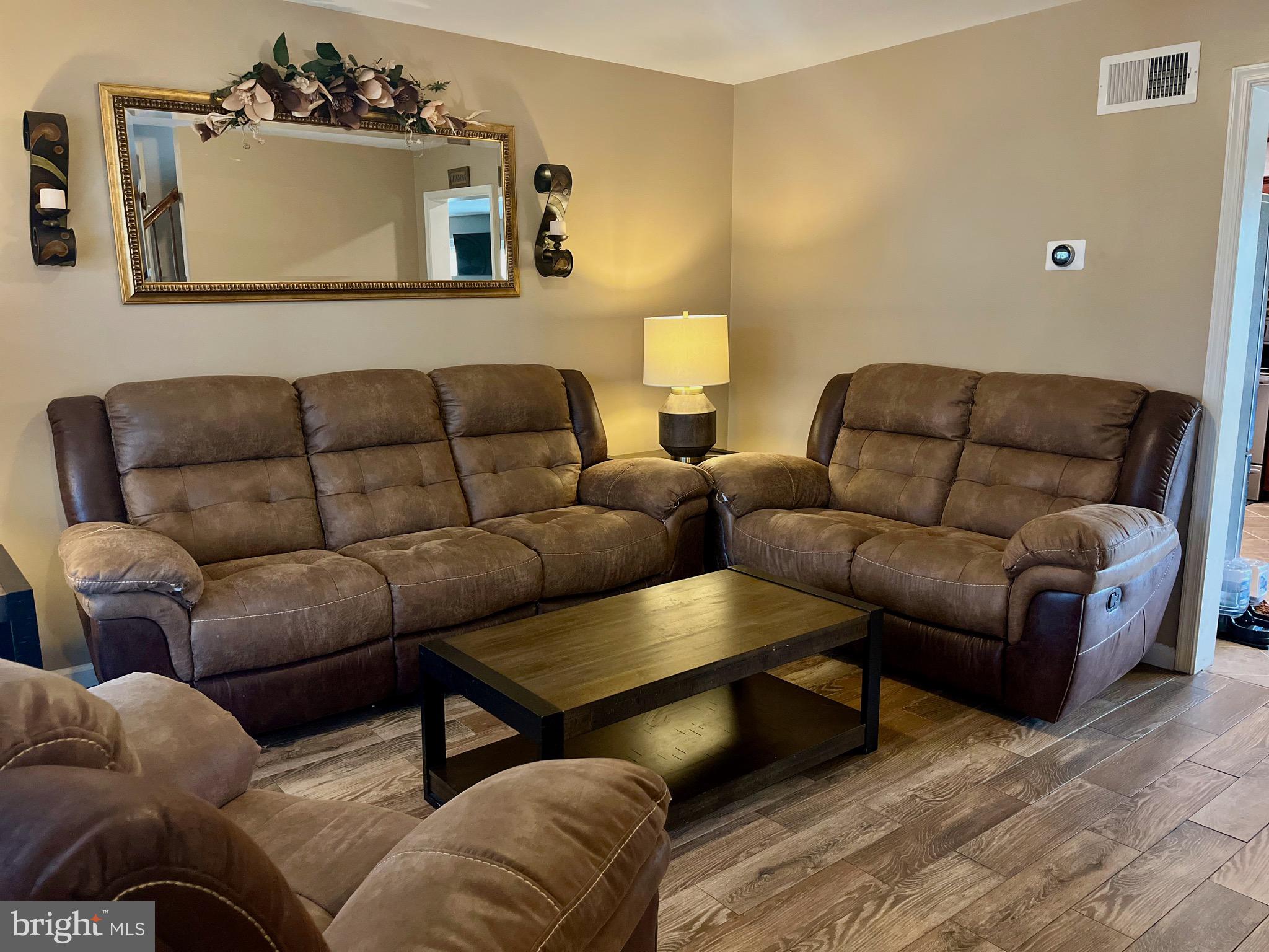 134 Twin Creeks Drive Jonestown, PA 17038 - Photo 16 of 39 Living room