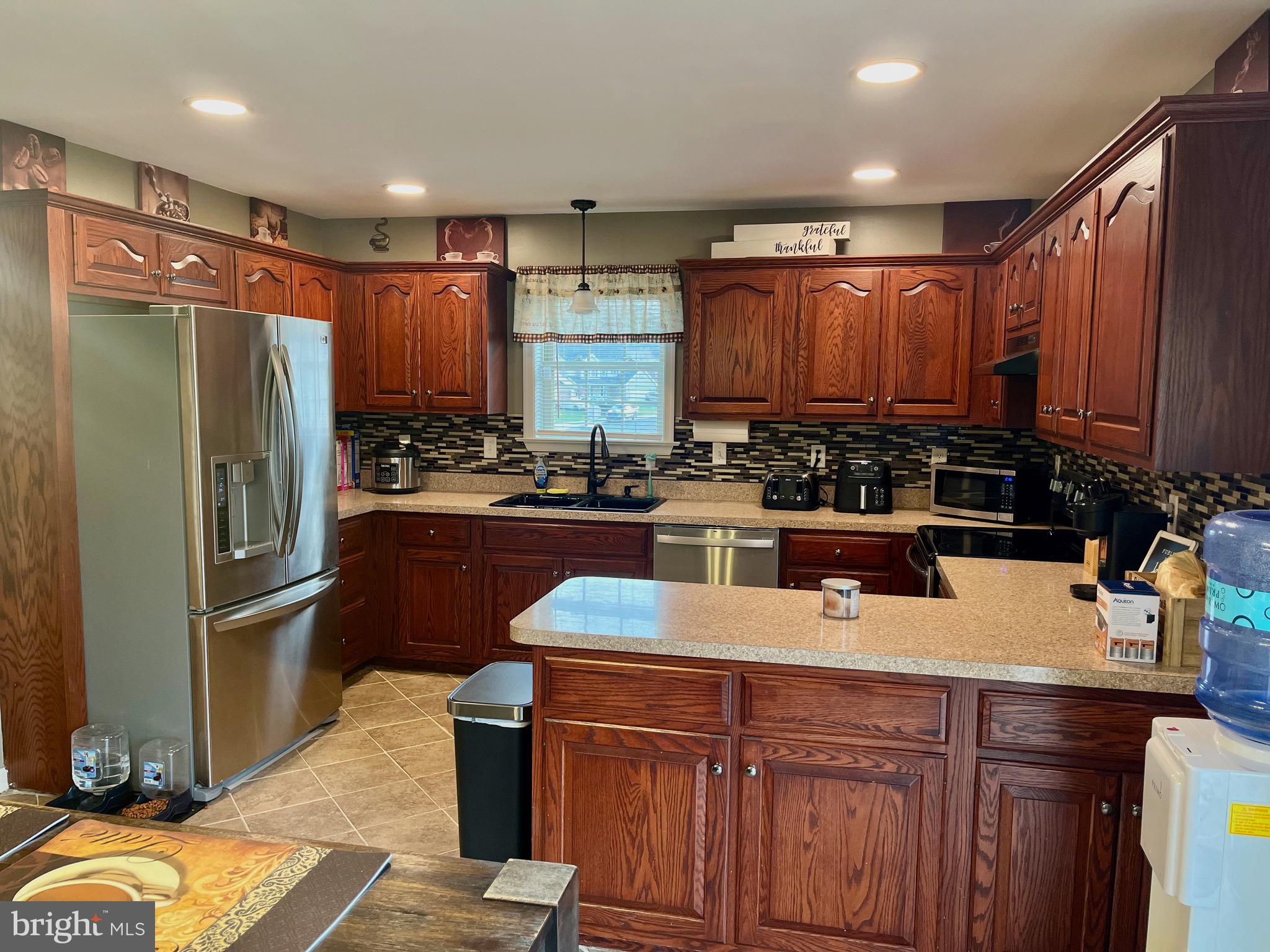 134 Twin Creeks Drive Jonestown, PA 17038 - Photo 7 of 39 Kitchen