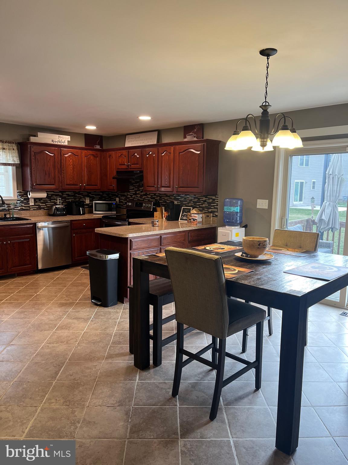 134 Twin Creeks Drive Jonestown, PA 17038 - Photo 10 of 39 Kitchen / Dining