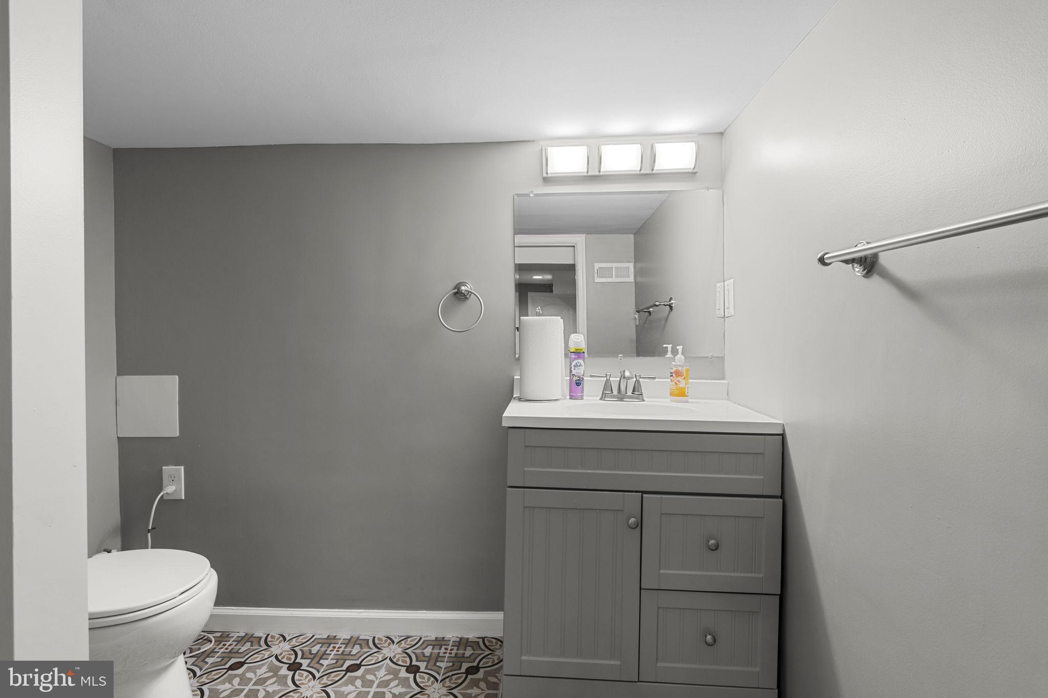 3110 Cliftmont Avenue Baltimore, MD 21213 - Photo 24 of 31 Half Bath