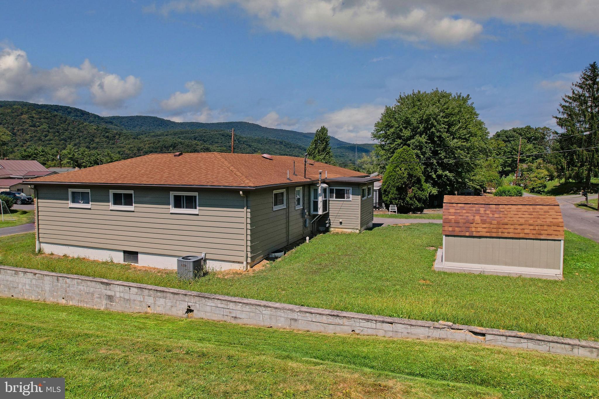 14 Clubhouse Road Cumberland, MD 21502 - Photo 25 of 67